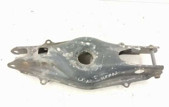 Mercedes-Benz C W204 Rear control arm 2043502006 2043503506