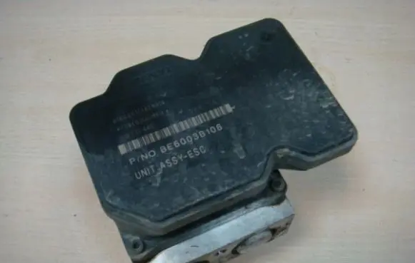 Hyundai ix35 ABS Pump 589202Y940