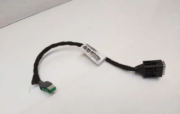 Peugeot 308 USB socket connector 9806048080