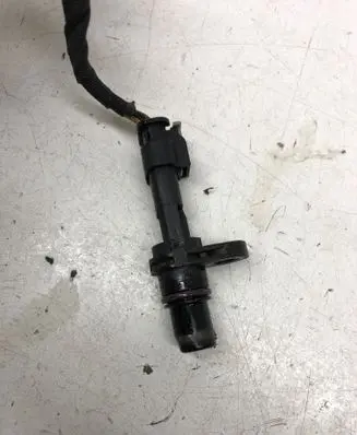Skoda Superb B8 (3V) Camshaft position sensor 04L907601C