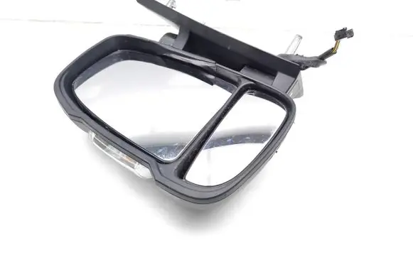 Front door electric wing mirror
