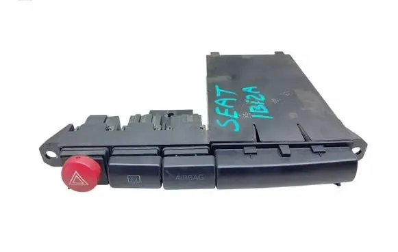 Seat Ibiza III (6L) Hazard light switch 6L1858815 M18255