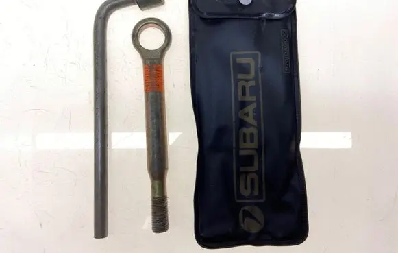 Subaru Outback Tool set 97010AG000