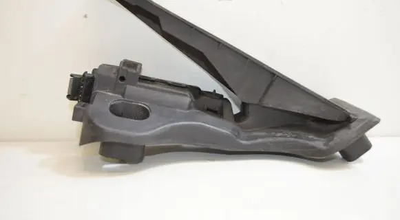 Audi A3 S3 8P Accelerator throttle pedal 1K1721503F 6PV00860000