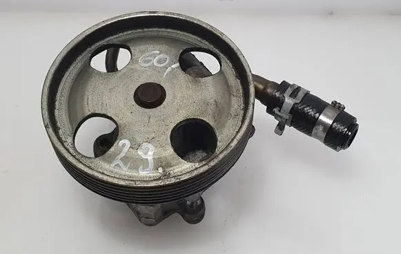 Ford Fusion Power steering pump 2S6C3A696DC