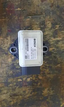 Mercedes-Benz Vito Viano W639 ESP acceleration yaw rate sensor A0065424218