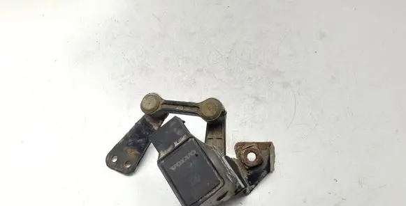 Headlight/headlamp level sensor