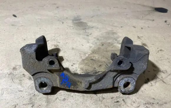 Ford Mondeo MK IV Front Brake Caliper Pad/Carrier 