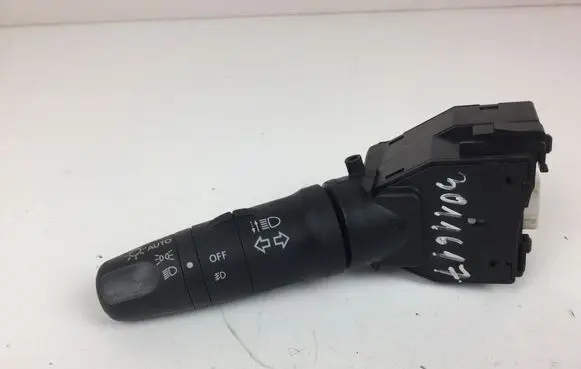 Infiniti G35 Indicator stalk