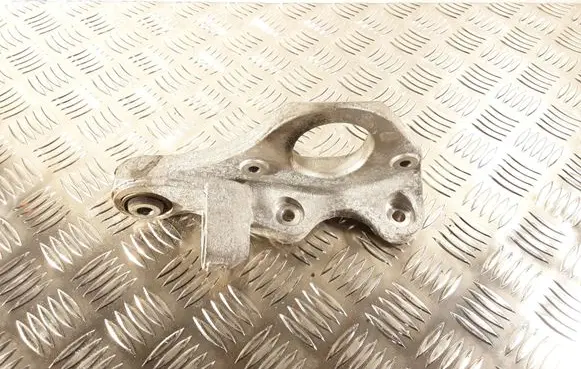 Volvo S90, V90 Engine mounting bracket 31401993