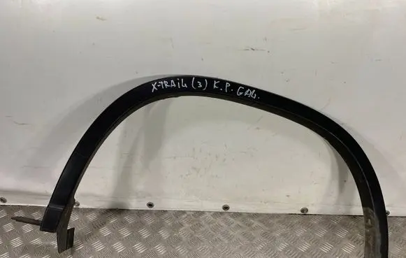 Nissan X-Trail T31 Rear fender molding trim 76857JG00A