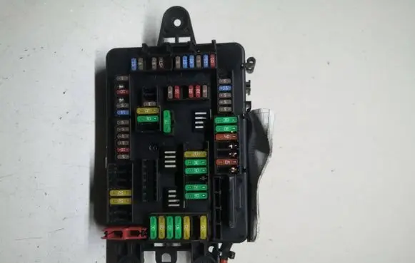 BMW X5 F15 Fuse module 9316569 10688710