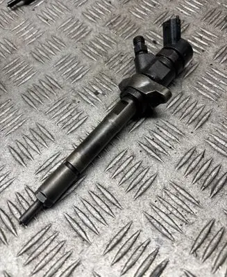 Ford Focus C-MAX Fuel injector 0445110188