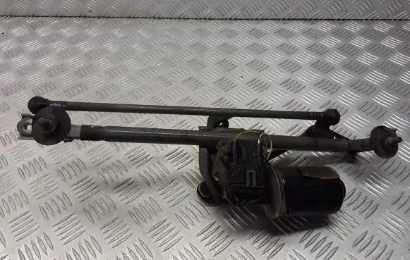 Opel Corsa C Front wiper linkage 