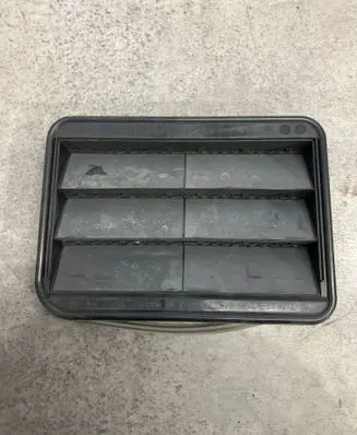 BMW 4 G22 G23 G24 G26 Quarter panel pressure vent 9176945