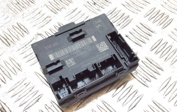 Audi Q2 - Door control unit/module 5Q0959392E
