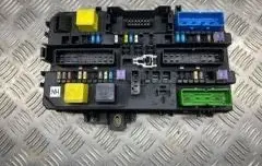 Opel Zafira C Fuse module 13220829 5DK00866943