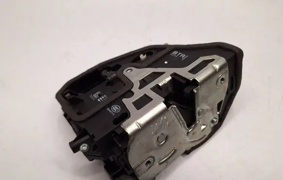 BMW 3 E90 E91 Front door lock 7059974 51217059974 51217202146