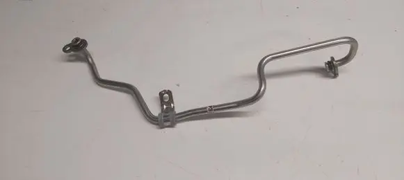 Volkswagen PASSAT B8 Turbo turbocharger oiling pipe/hose 04E145140E