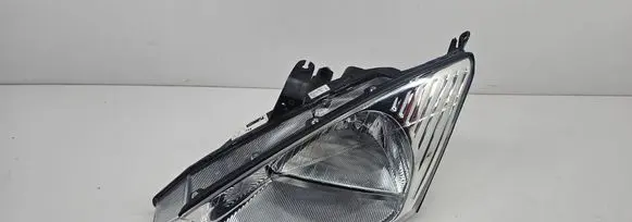 Ford Focus Headlight/headlamp 2M5113W030BD E13175 21950749
