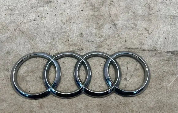 Audi A4 S4 B8 8K Manufacturers badge/model letters 8K9853742A