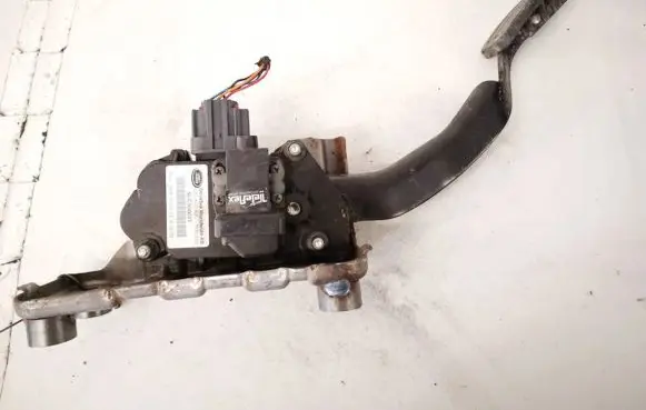 Land Rover Discovery 3 - LR3 Accelerator throttle pedal slc500021 tfx10048