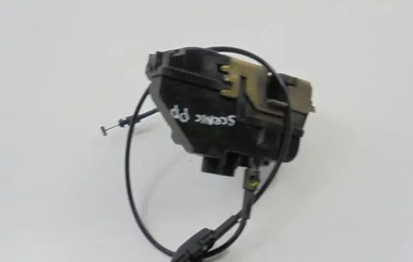 Renault Scenic II - Grand scenic II Front door lock 8200027779