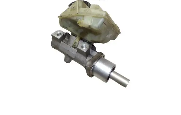 Volkswagen Transporter - Caravelle T4 Master brake cylinder 7D0611303A