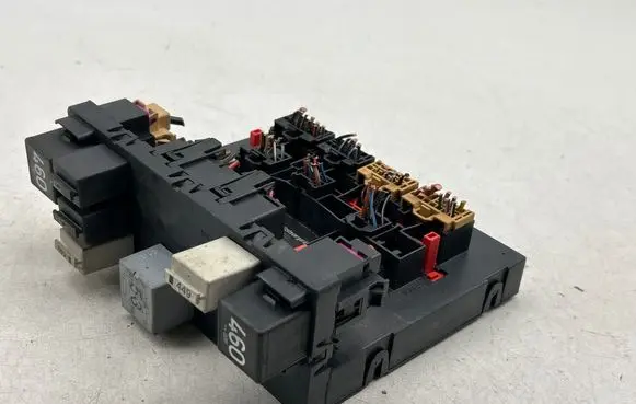 Volkswagen Caddy Comfort/convenience module H37S1002 3C0937049E F005V005