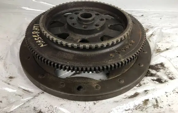 Maserati Quattroporte Clutch set kit 230427