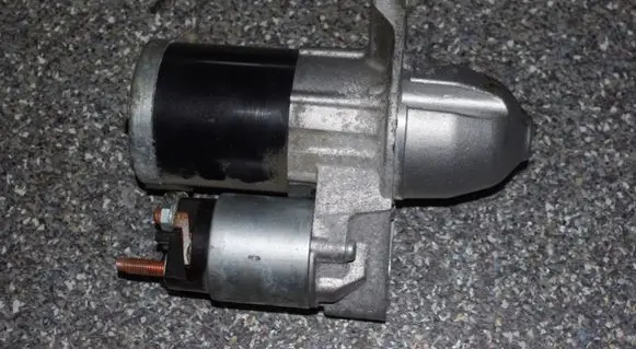 Fiat 500X Starter motor 68084005AA M000T39071