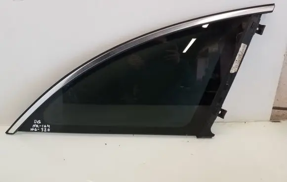 Mercedes-Benz R W251 Rear side window 43R000266