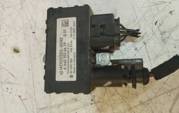 Mercedes-Benz B W245 Glow plug pre-heat relay A6401530479 899087000