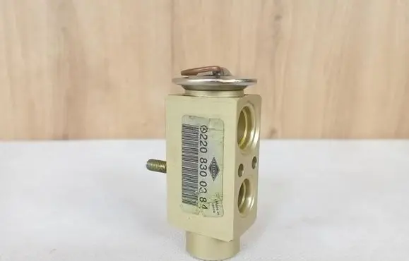 Air conditioning (A/C) expansion valve