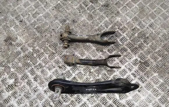 Jeep Cherokee Rear upper control arm/wishbone 78923263