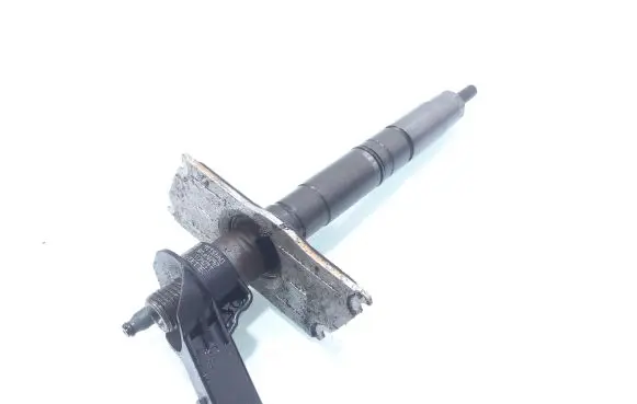 Audi A5 Sportback 8TA Fuel injector 03L130277