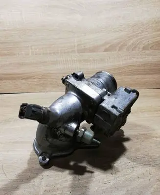 Toyota Avensis T250 Throttle body valve 270201J01