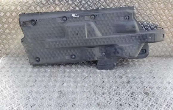 Volkswagen Polo Center/middle under tray cover 6Q0825202K