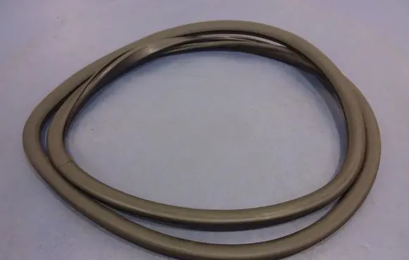 Volkswagen Phaeton Front door rubber seal 3D4867366L