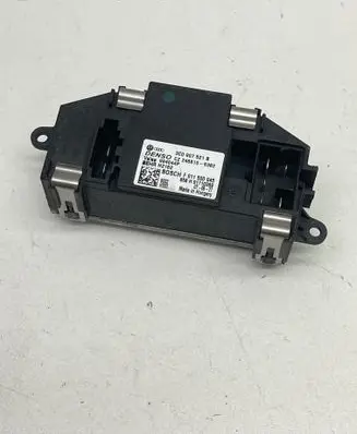 Audi A3 S3 A3 Sportback 8P Heater blower motor/fan resistor 3C0907521B 994044P F011500045
