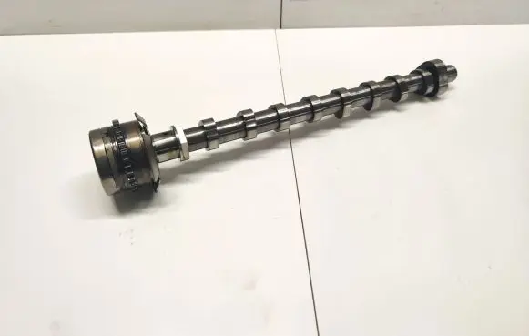 Mercedes-Benz C AMG W205 Camshaft A1770516500 13881003 a1770502401