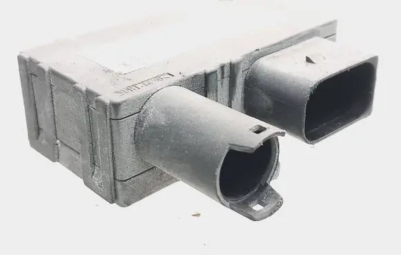 Glow plug pre-heat relay