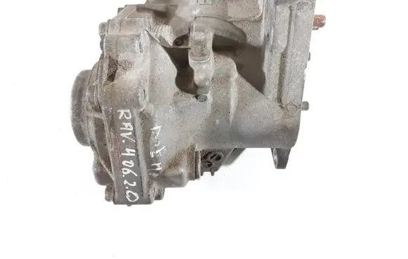 Toyota RAV 4 (XA30) Gearbox transfer box case W82 2W014
