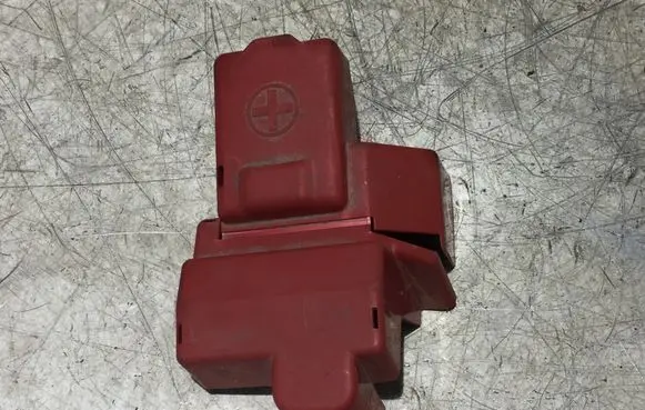 Toyota Yaris Battery box tray cover/lid 826210D020 7173182950