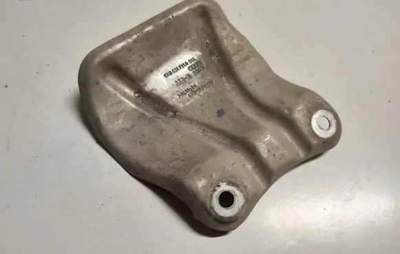 Audi Q7 4M Other under body part 8K0501721A