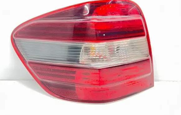 Mercedes-Benz ML W164 Rear/tail lights A1648203164