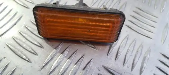 Volkswagen PASSAT B3 Front fender indicator light 357949117 42752r6