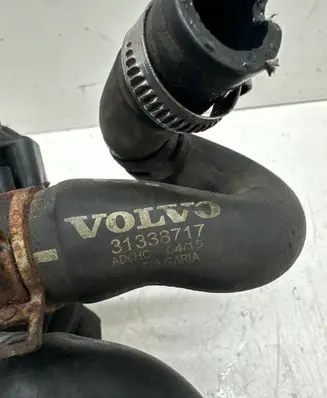 Volvo XC90 Engine coolant pipe/hose 31657656 31338717