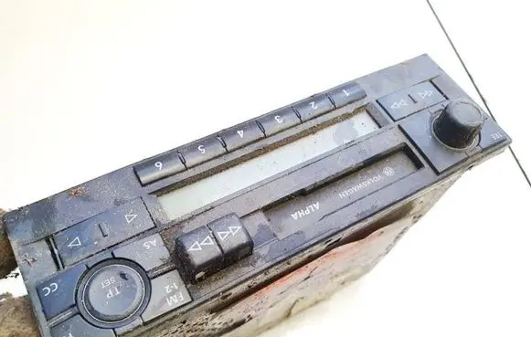 Volkswagen Polo II 86C 2F Radio/CD/DVD/GPS head unit 6x0035153a