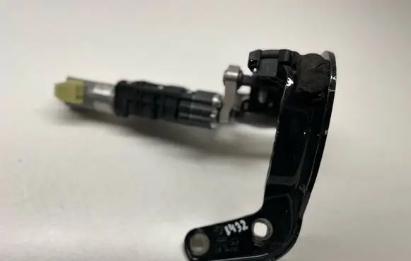 Audi Q7 4M Tailgate/trunk/boot hinge 4M0827851A 4M0827299B
